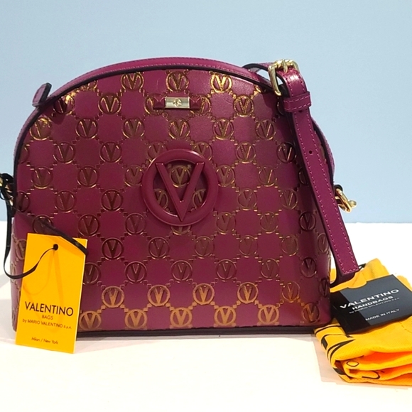 SALE! ✅ Valentino Diana Logo-Adorned Leather Bag Magenta / Gold ✨ NWT - Picture 9 of 13